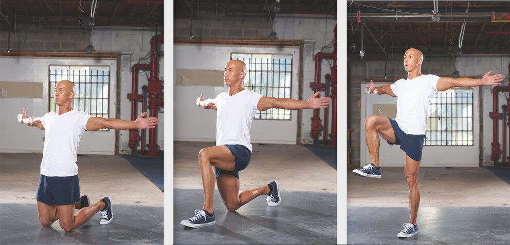 Mark Lauren zeigte den Stork Stance aus seinem Fitness-Programm „Fit in 9 Minuten“