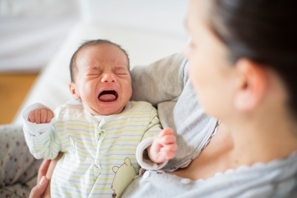 泣いている赤ちゃんを13分で寝かしつける方法